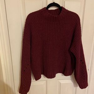 Hollister sweater